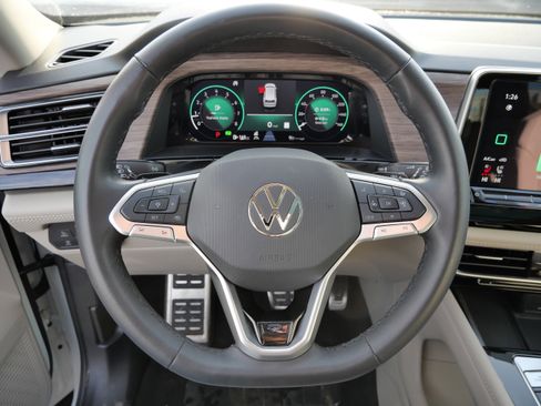 Certified 2024 Volkswagen Atlas SEL Premium R-Line image 26