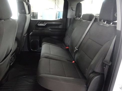 Used 2023 GMC Sierra 1500 SLE AWD/4WD image 21