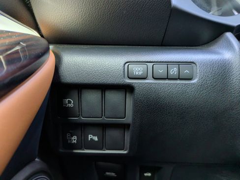 Used 2020 Lexus RC 350 w/ Premium Package image 22