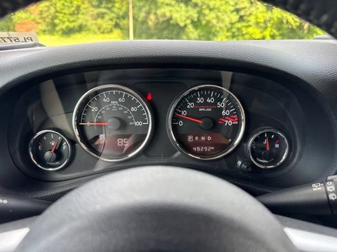 Used 2017 Jeep Wrangler Unlimited Rubicon AWD/4WD image 10