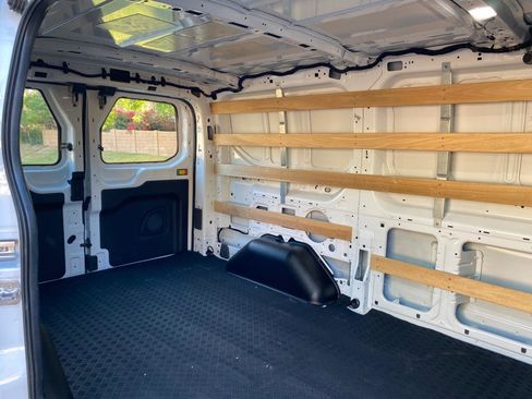 Used 2024 Ford Transit 250 Low Roof w/ Exterior Upgrade Package image 32