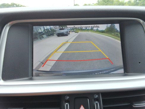 Used 2019 Kia Optima LX w/ LX 17" Wheel Package FWD image 16
