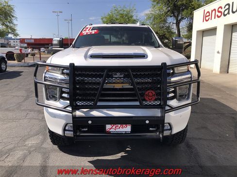 Used 2020 Chevrolet Silverado 3500 High Country w/ Z71 Off-Road Package AWD/4WD image 5