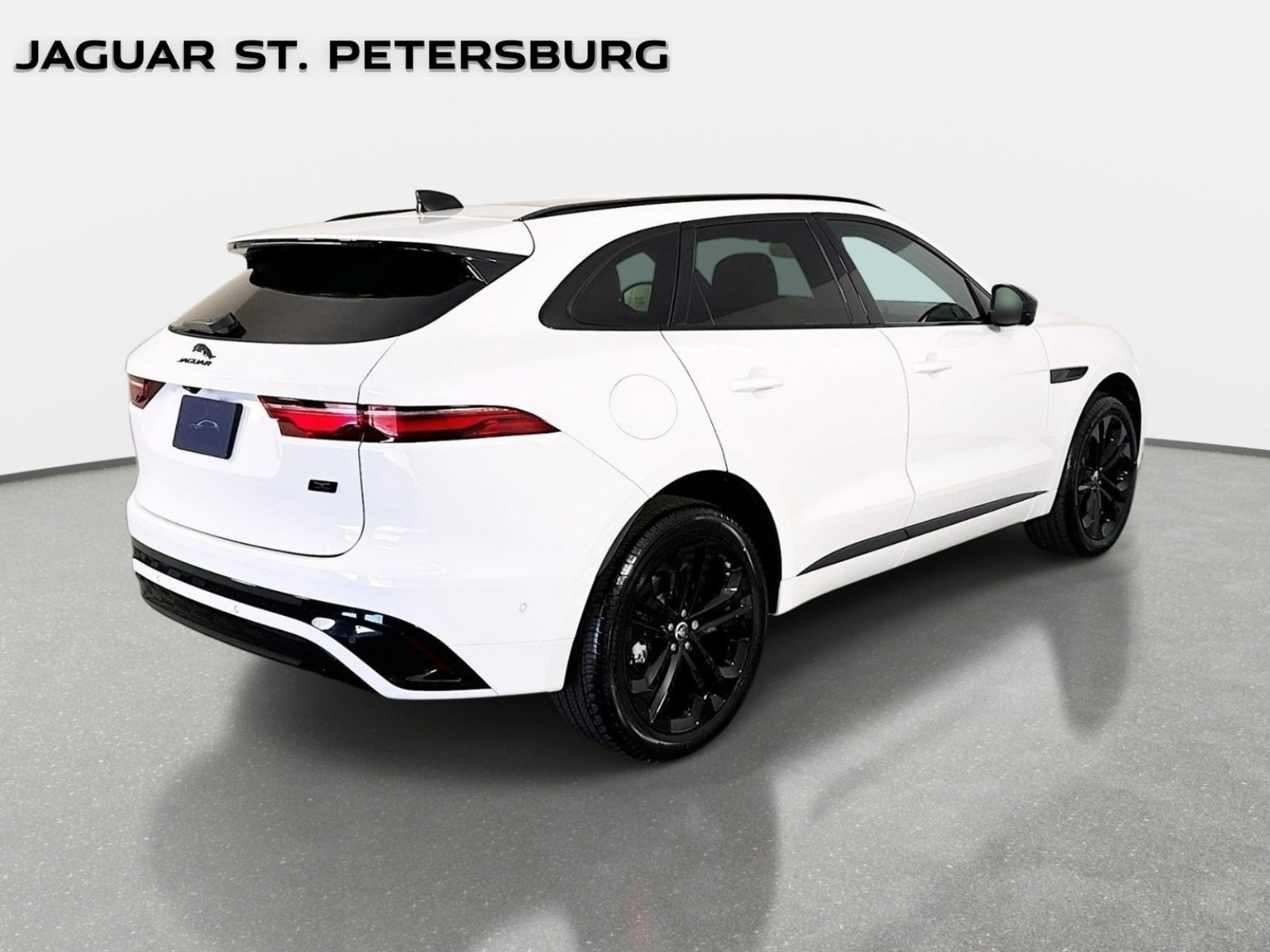 Used 2026 Jaguar F-PACE R-Dynamic S AWD/4WD image 5