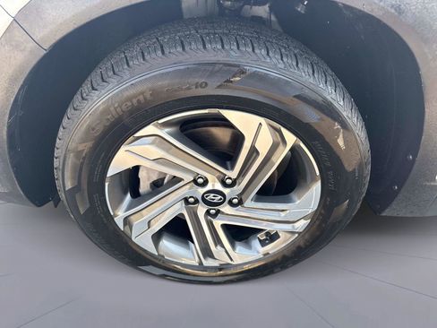 Used 2023 Hyundai Santa Fe SEL w/ Premium Package image 11