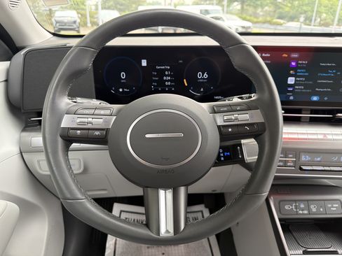 Used 2024 Hyundai Kona SEL w/ Convenience Package AWD/4WD image 21