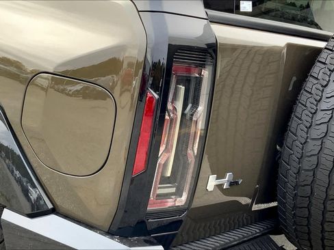 New 2025 GMC Hummer EV 2X image 14