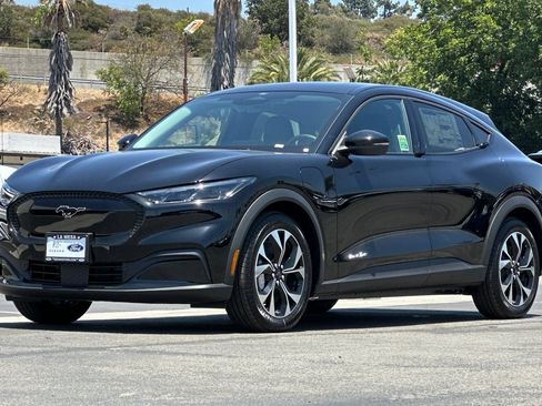 New 2026 Ford Mustang Mach-E Select RWD image 7