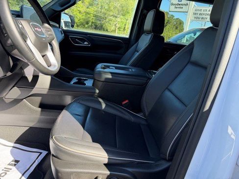 Certified 2024 GMC Yukon XL SLT image 18