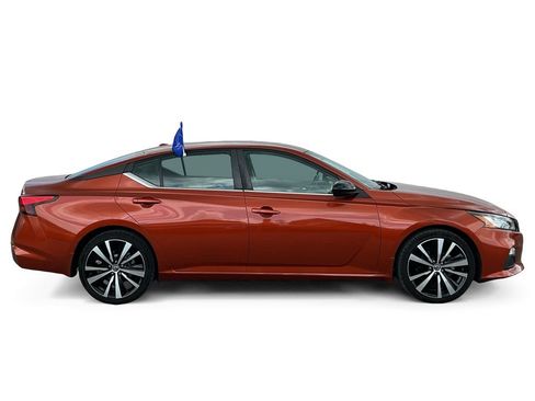 Used 2021 Nissan Altima 2.5 SR FWD image 8