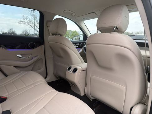 Used 2022 Mercedes-Benz GLC 300 4MATIC image 18