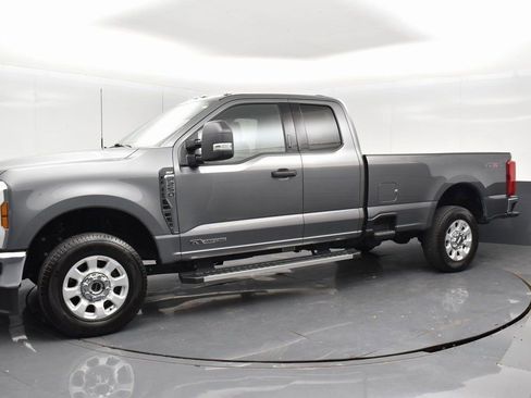Used 2024 Ford F250 XLT image 12