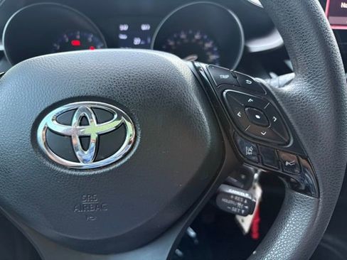 Used 2021 Toyota C-HR LE image 18