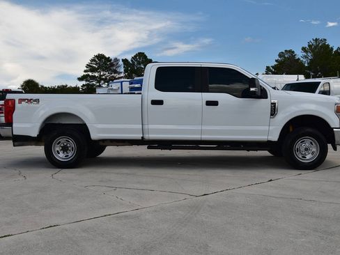 Used 2022 Ford F250 XL w/ Power Equipment Group AWD/4WD image 8