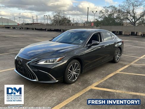 Used 2022 Lexus ES 350 w/ Premium Package image 2