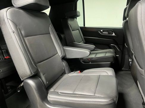 Used 2025 GMC Yukon XL Denali image 53