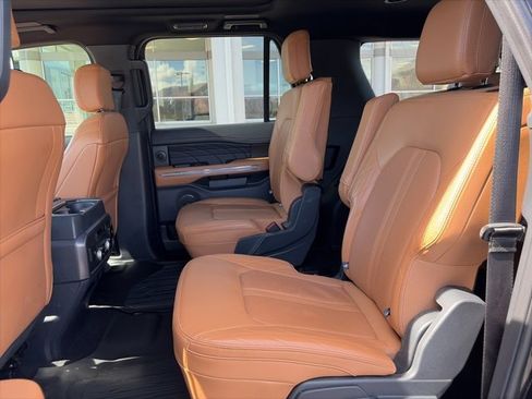 Used 2024 Ford Expedition Max Platinum image 17