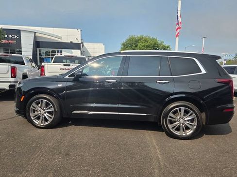 Used 2023 Cadillac XT6 Premium Luxury AWD/4WD image 7