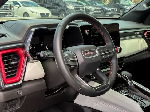Used 2026 GMC Canyon AT4X w/ AT4X AEV Edition AWD/4WD image 20