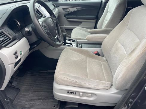 Used 2016 Honda Pilot EX image 10