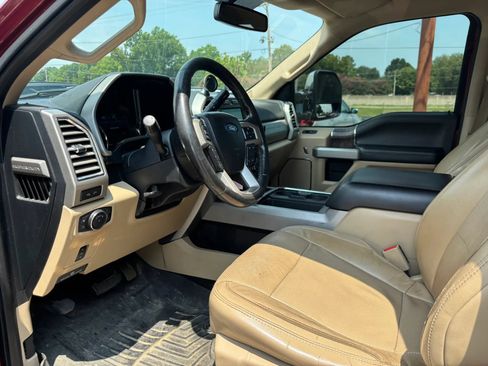 Used 2017 Ford F250 Lariat w/ Chrome Package AWD/4WD image 10