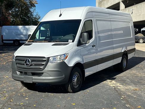 New 2025 Mercedes-Benz Sprinter 3500 image 3