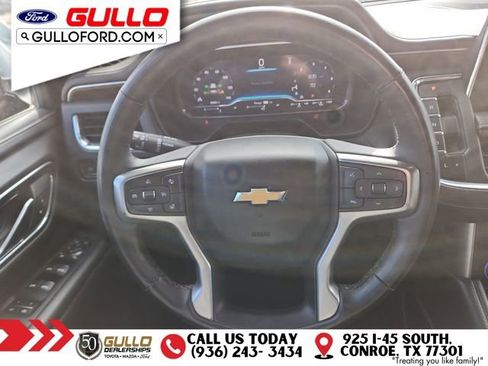 Used 2023 Chevrolet Suburban Premier image 12