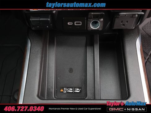 Used 2021 Chevrolet Silverado 1500 High Country AWD/4WD image 34