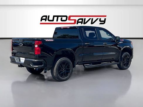 Used 2025 Chevrolet Silverado 1500 Custom Trail Boss w/ Turbomax Blackout Package AWD/4WD image 7