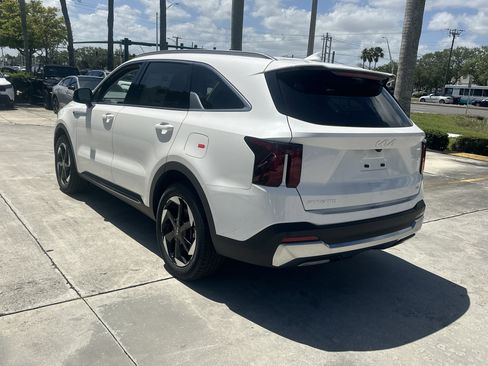 New 2026 Kia Sorento EX FWD image 8