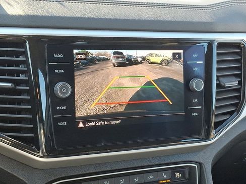 Used 2022 Volkswagen Atlas SEL image 28