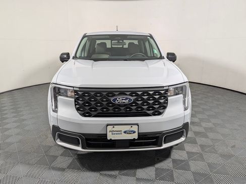 Used 2025 Ford Maverick Lariat AWD/4WD image 3