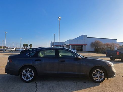 Used 2023 Honda Accord LX image 6
