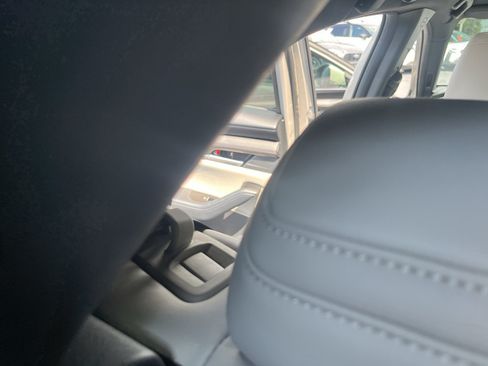 Used 2023 MAZDA MAZDA3 s FWD image 41