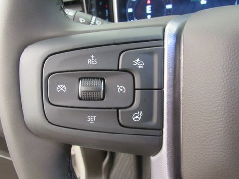 Used 2026 GMC Sierra 2500 SLE w/ SLE Value Package; AWD/4WD image 11