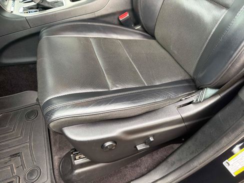 Used 2018 Jeep Grand Cherokee Overland RWD image 19