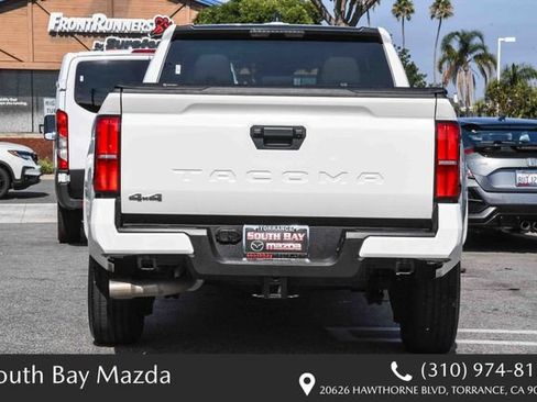 Used 2025 Toyota Tacoma SR5 AWD/4WD image 7