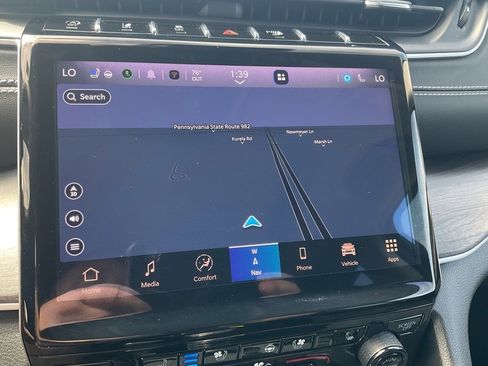 Used 2023 Jeep Grand Cherokee Limited w/ Luxury Tech Group II image 8