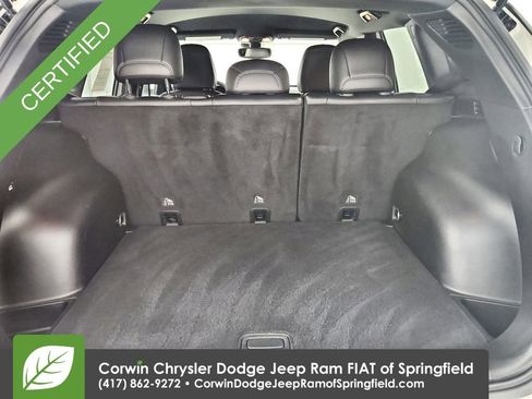 Used 2023 Jeep Compass Latitude image 21