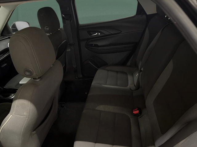Used 2021 Chevrolet TrailBlazer LT w/ Convenience Package FWD image 13