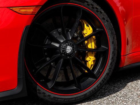 Used 2019 Porsche 911 Speedster RWD image 28