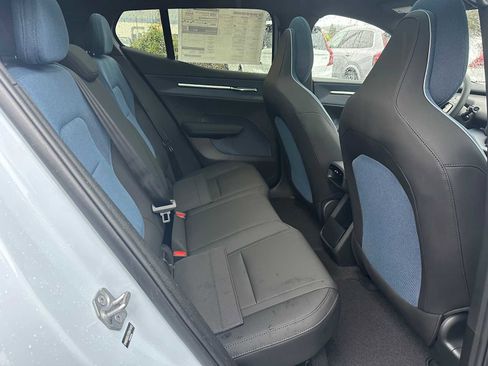 New 2026 Volvo EX30 Ultra image 12