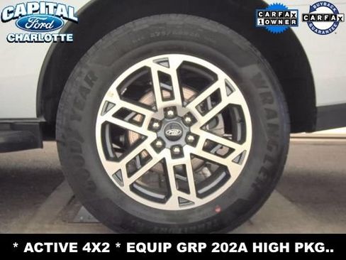 Used 2025 Ford Expedition Active RWD image 12
