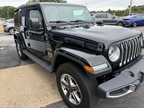 Used 2020 Jeep Wrangler Unlimited Sahara w/ Safety Group AWD/4WD image 5