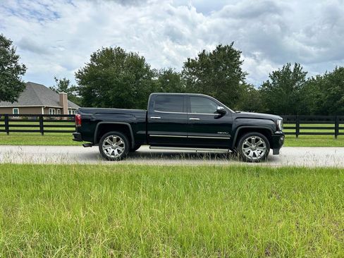 Used 2018 GMC Sierra 1500 Denali w/ Denali Ultimate Package AWD/4WD image 4