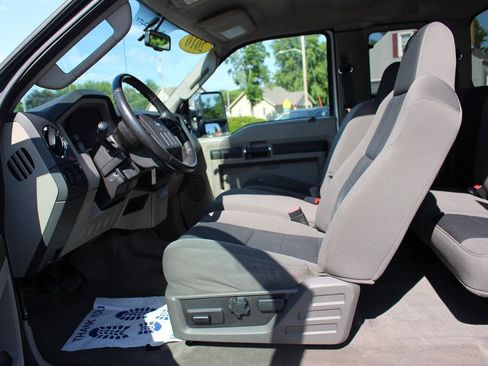 Used 2010 Ford F250 XLT AWD/4WD image 9