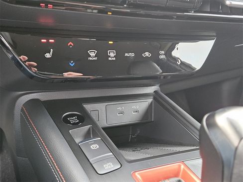 New 2026 Nissan Kicks SR image 22