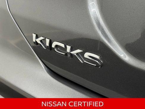 Certified 2024 Nissan Kicks SR w/ SR Premium Package FWD image 12