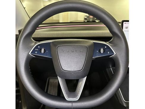 Used 2026 Tesla Model Y 2WD image 24