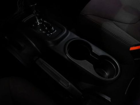 Used 2017 Jeep Wrangler Unlimited Sport AWD/4WD image 21